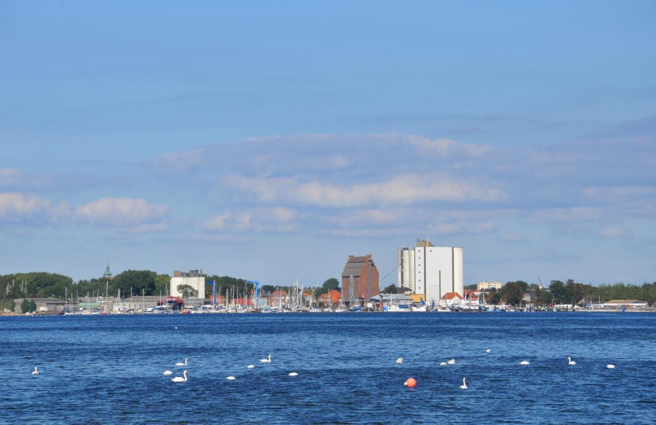 Burg Und Burgstaaken Ferienhaus Viva Villa Fehmarn Exterior foto